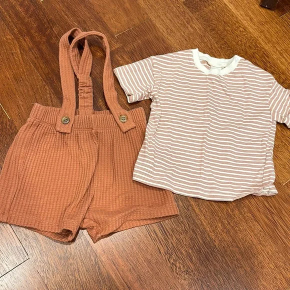 Two piece set - Picture 1 of 1